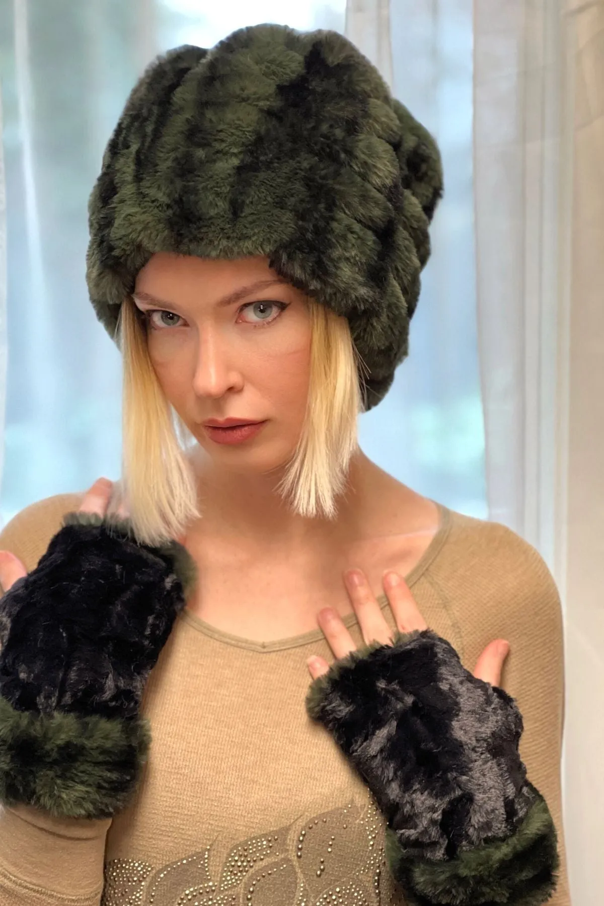 Fingerless / Texting Gloves (Mid-Length) - Royal Opulence Faux Furs (Merlot - Limited Availability)