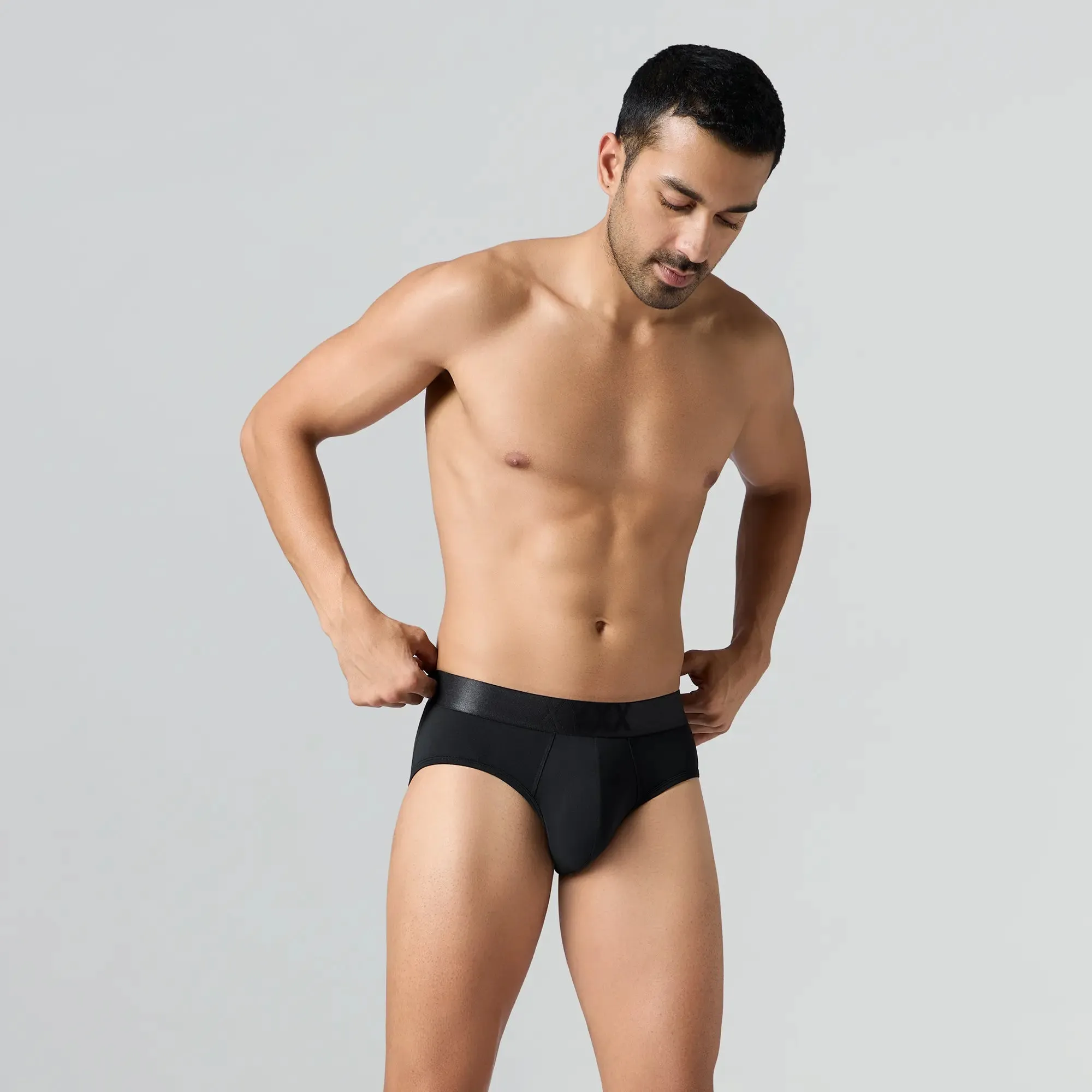 Rev Tactel Briefs Pitch Black
